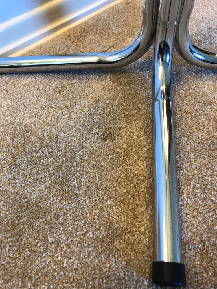 chrome-excellent-sample-photo-left-side-legs